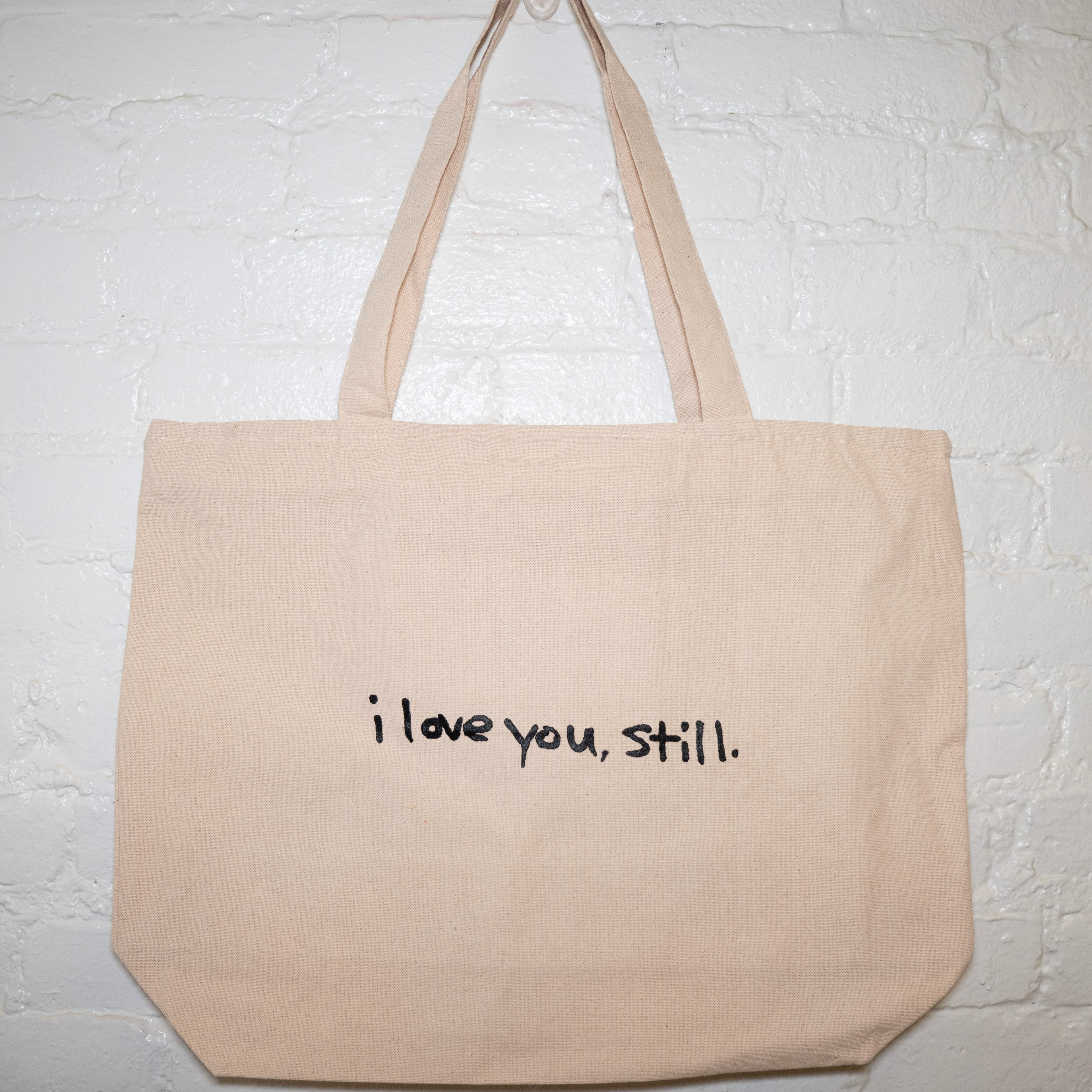 ILYS  - protect your heart <3 zipper tote