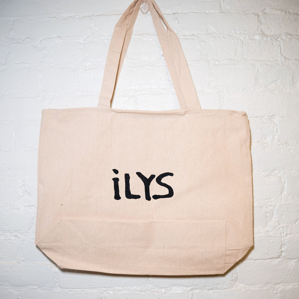 ILYS  - protect your heart <3 zipper tote